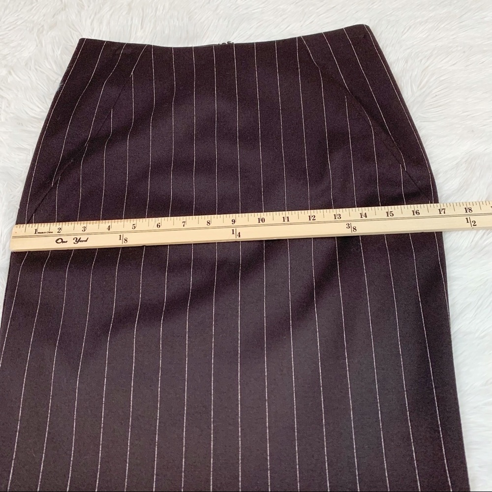 Theory Striped wool blend knee length pencil skirt in brown workwear - Picture 6 of 12